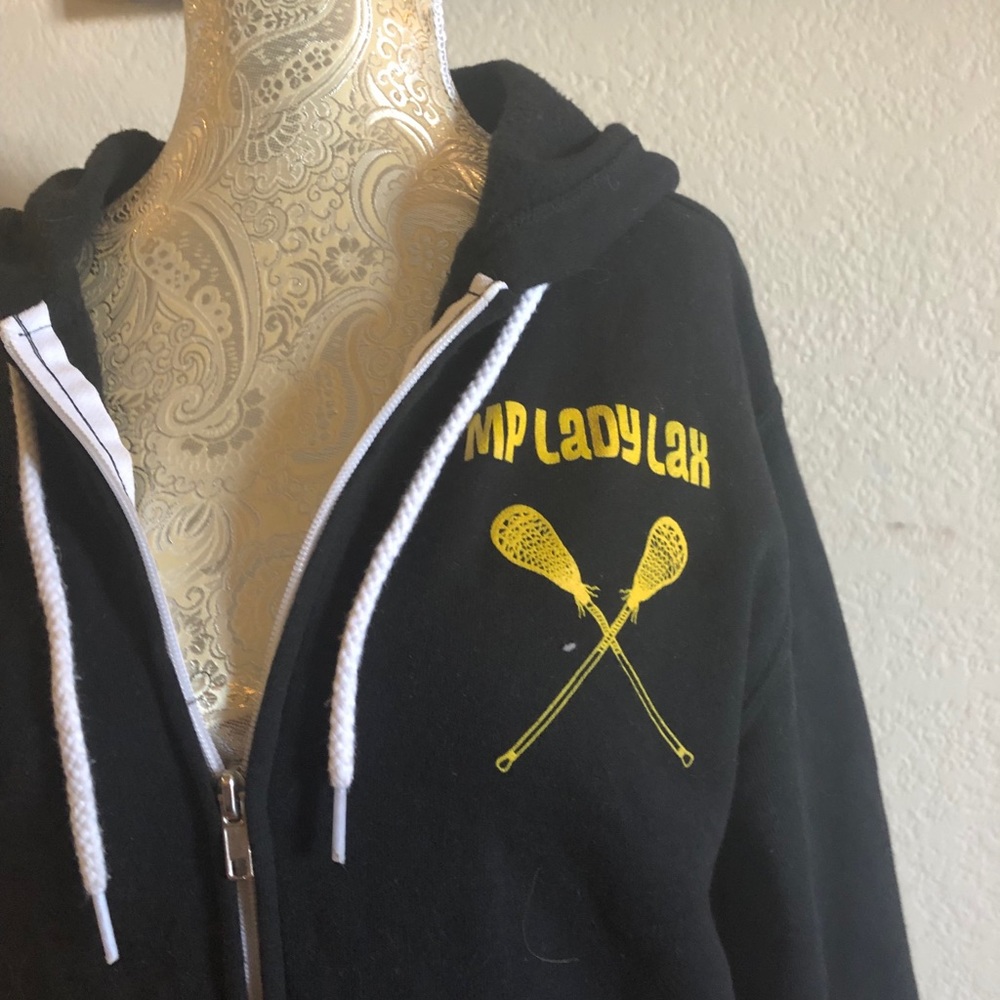 Cute Mountain Pointe Lacrosse jacket!